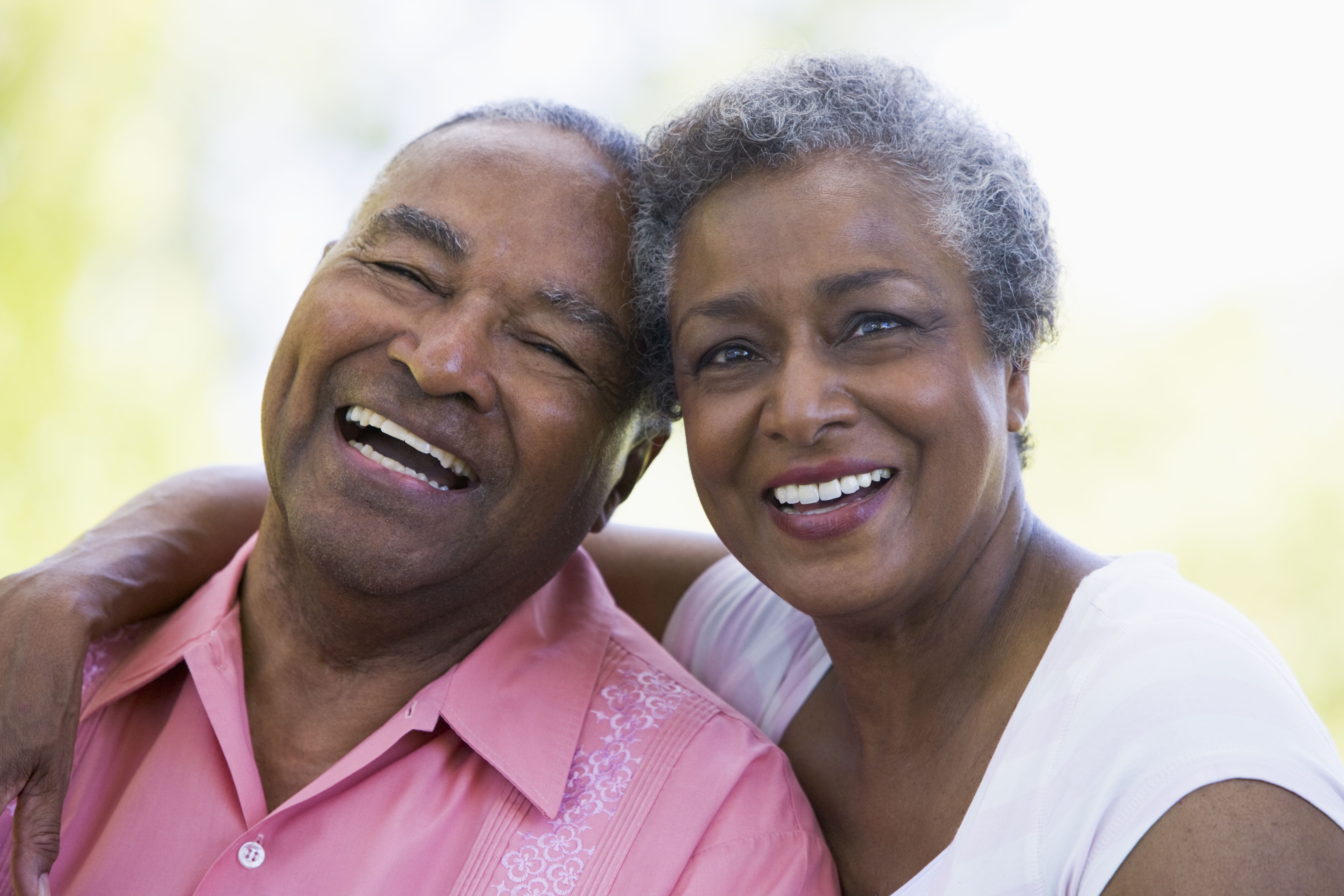 Темнокожие пары. Темнокожие пожилые люди. Пожилая чернокожая пара. Афроамериканская пожилая пара.